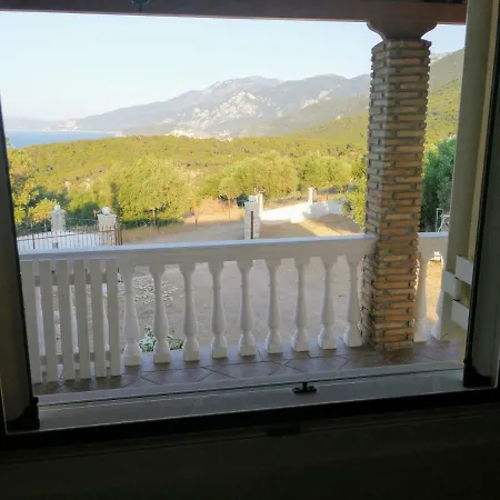 With Stunning View In Endless Blue Сasa de vacaciones *